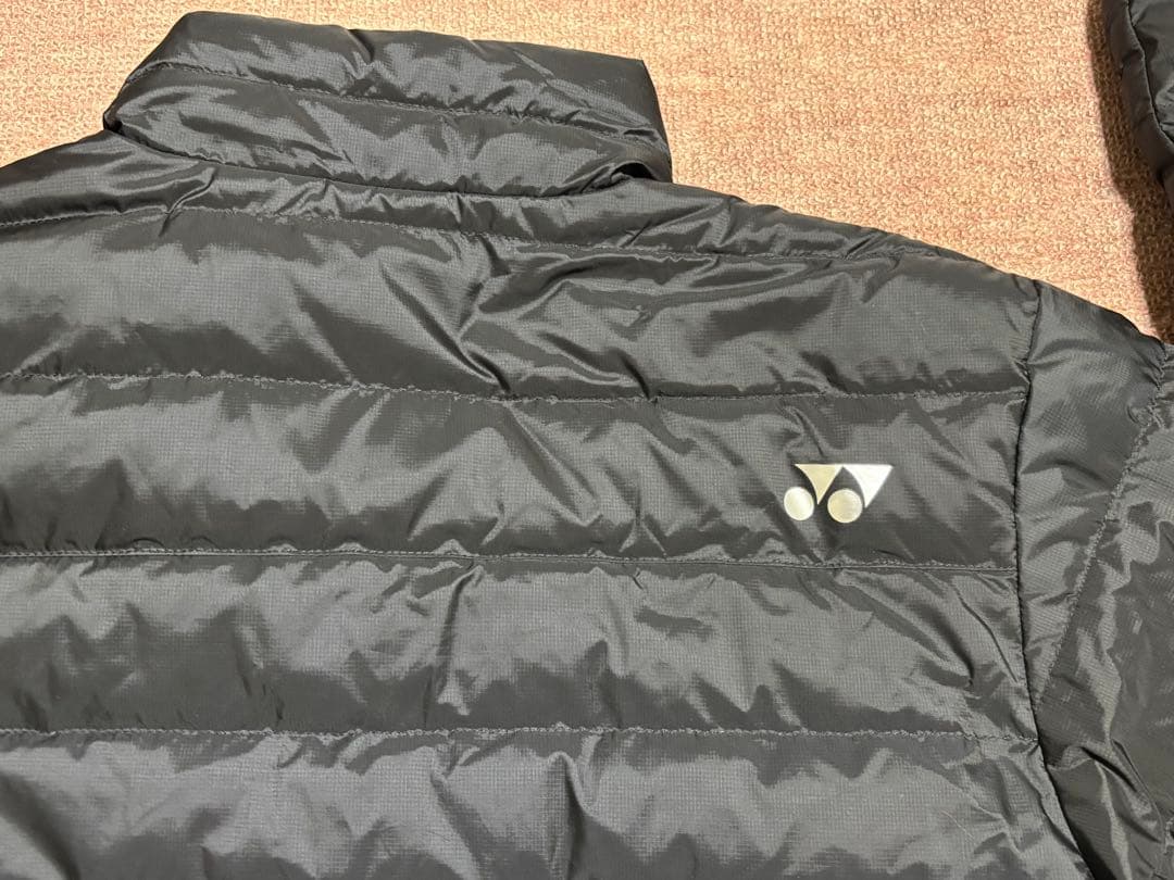 YONEX★ダウンジャケット 希少ブラック！