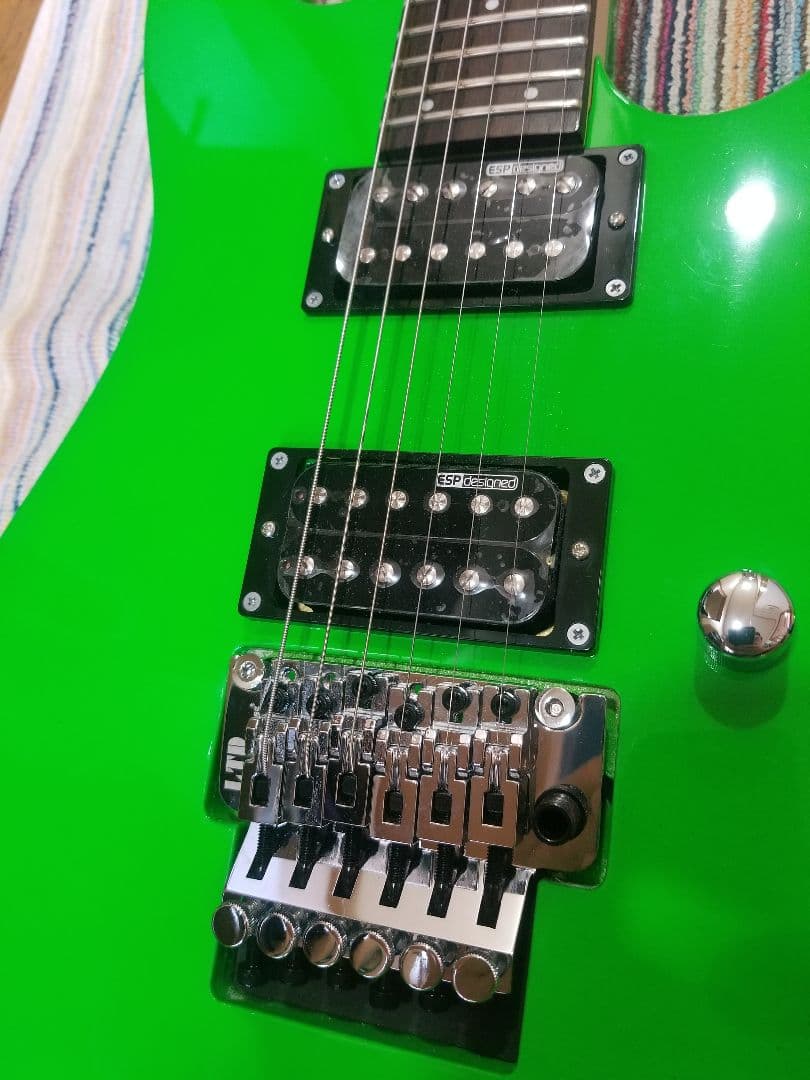 【限界値下げ】LTD (ESP) M-50 Neon Green(美品)