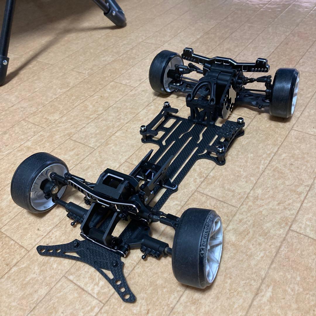 ヨコモシャーシ　未使用品