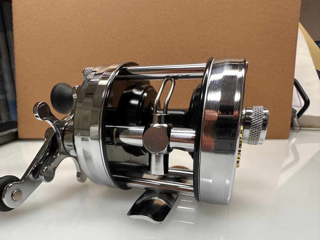 アブガルシア　アンバサダー1500C IAR クローム