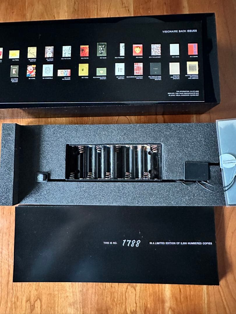 VISIONAIRE 24号　LIGHT TOM FORD FOR GUCCI