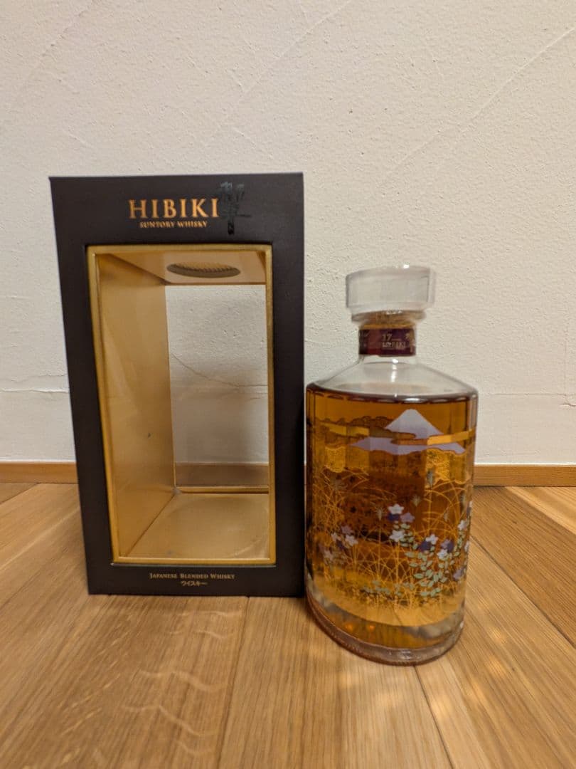 響　17年　意匠ボトル　武蔵野富士