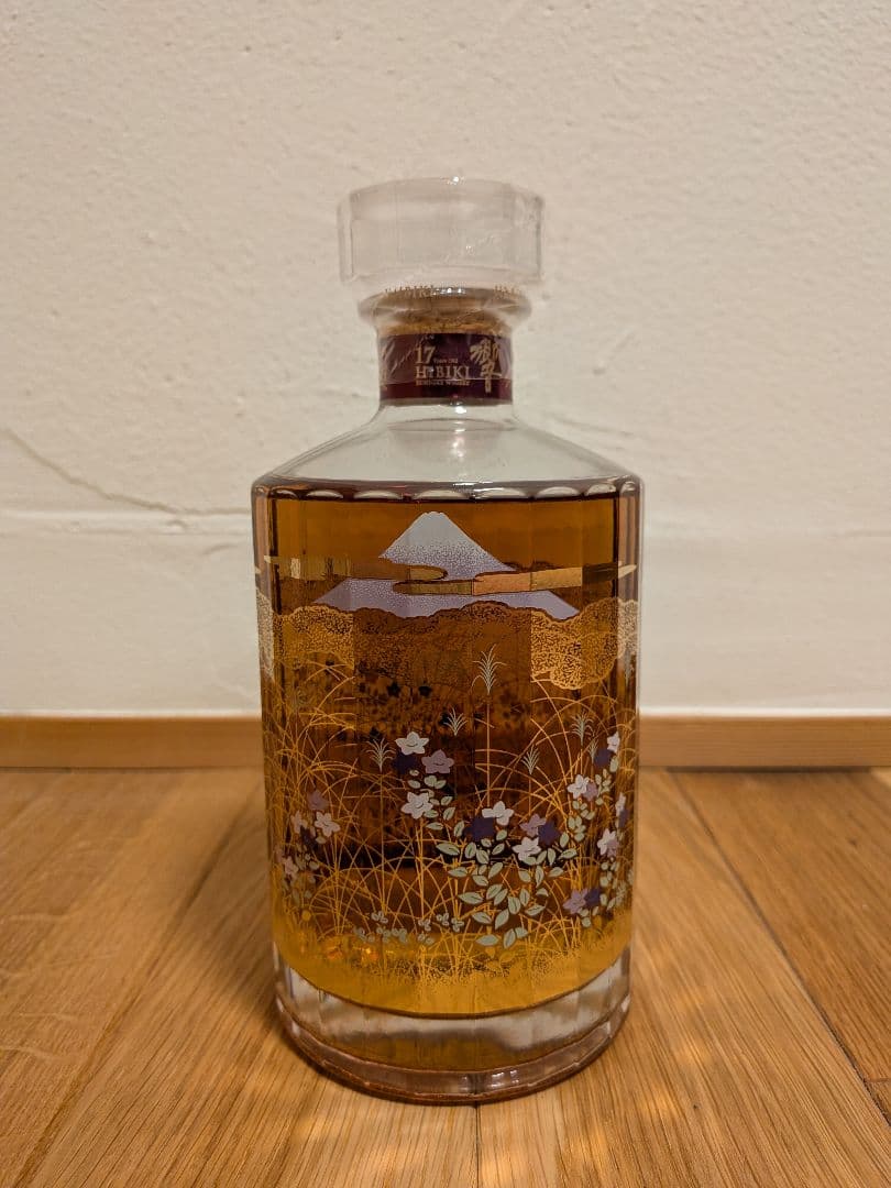 響　17年　意匠ボトル　武蔵野富士
