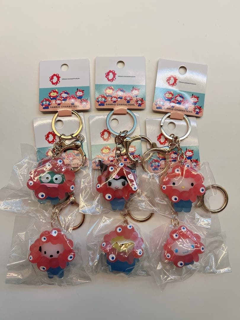 ミャクミャク　サンリオ　クリアキーホルダー　セット　6種