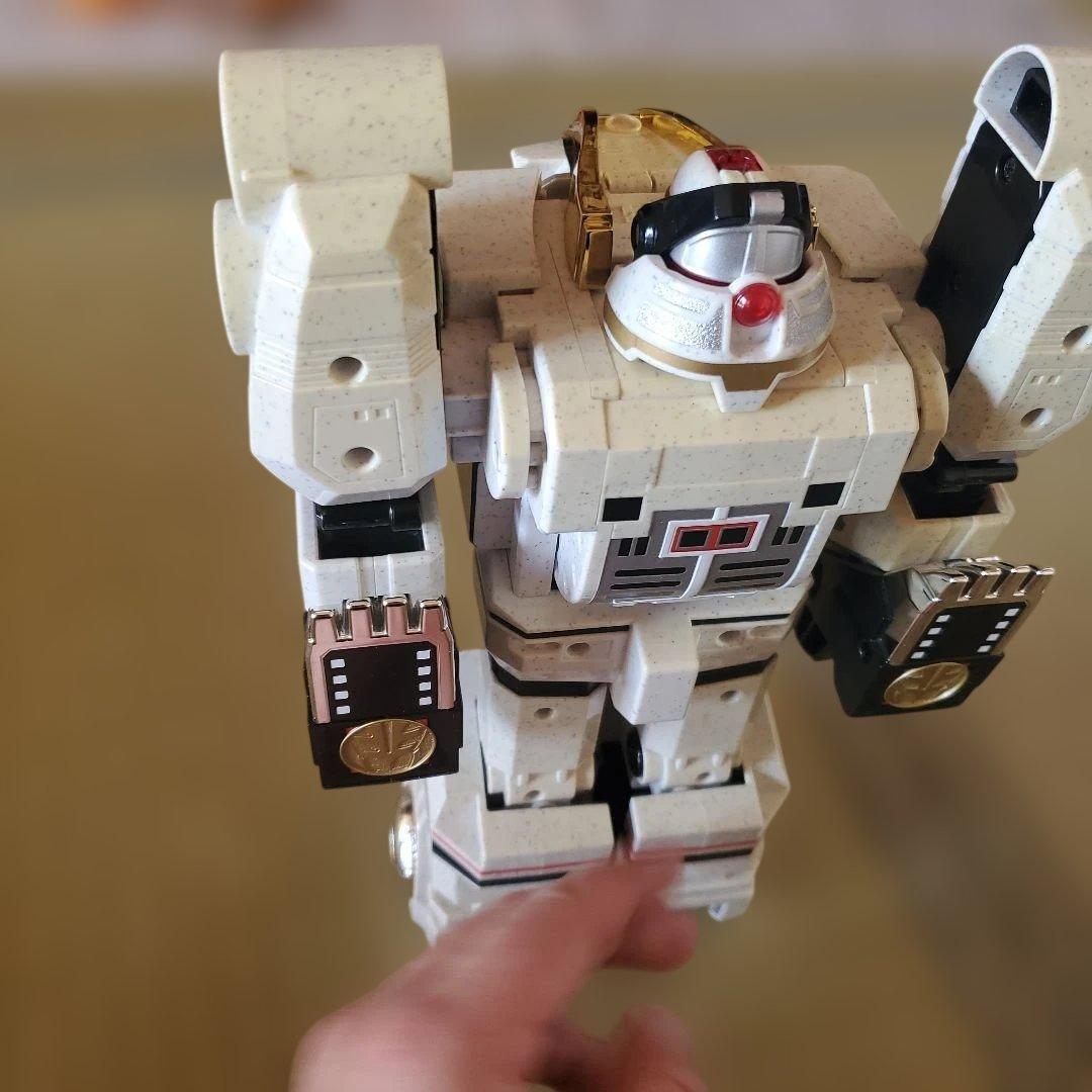 K*g様 戦隊職人 シリーズDX大連王、DXウォンタイガー 2体セット