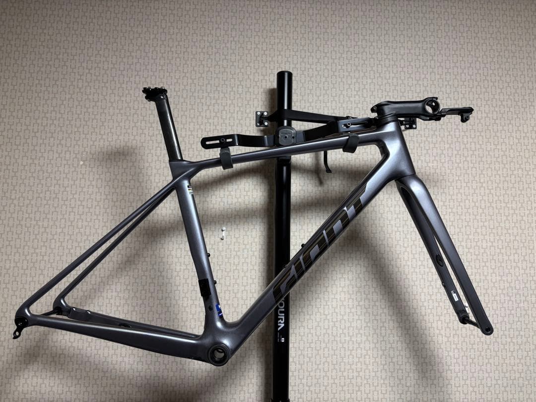 【直接渡し限定割引】GIANT TCR Advanced Pro 0 2025