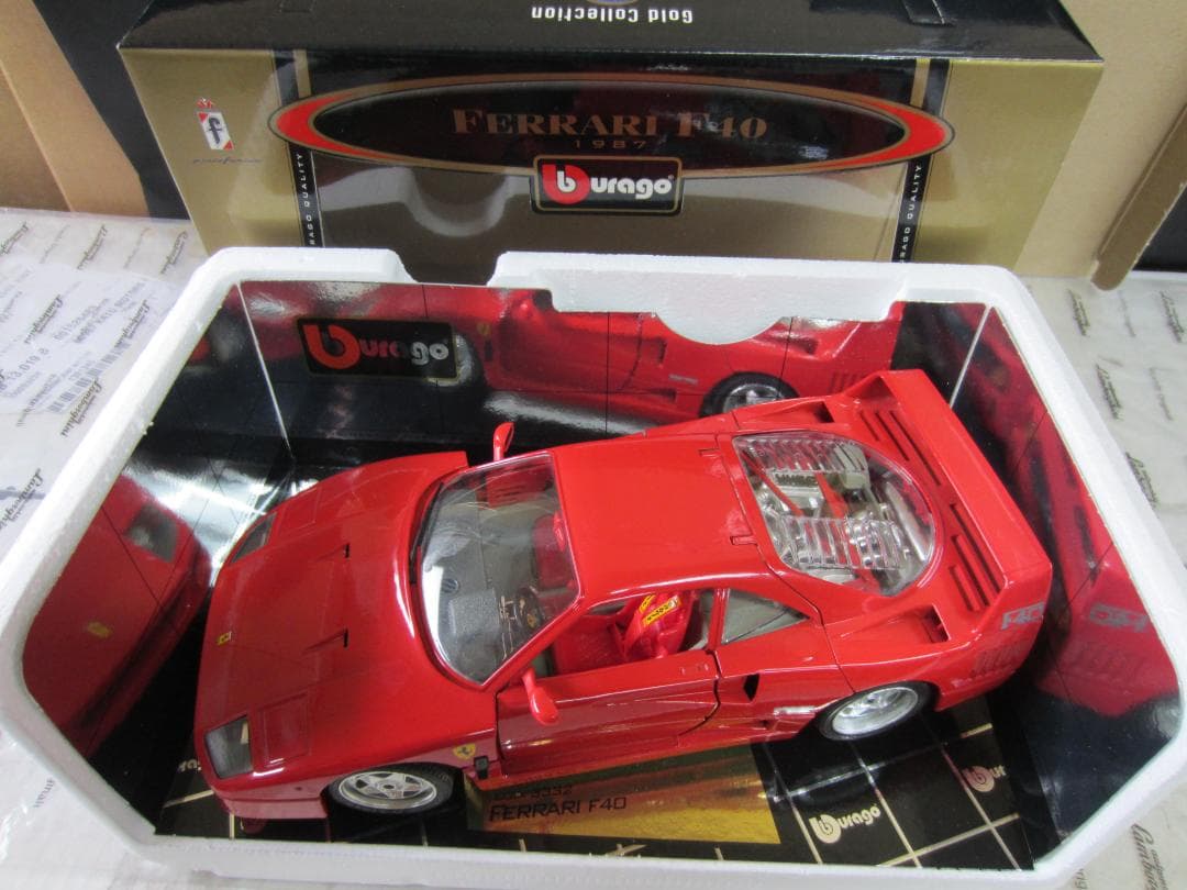 フェラ－リ・Ｆ４０・1/18 Ferrari F40