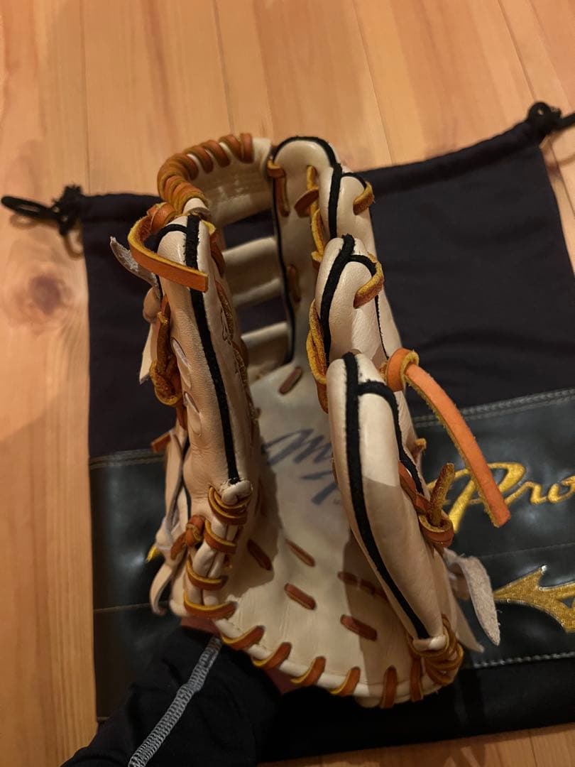 Mizuno Pro 軟式グローブ タティスjrモデル