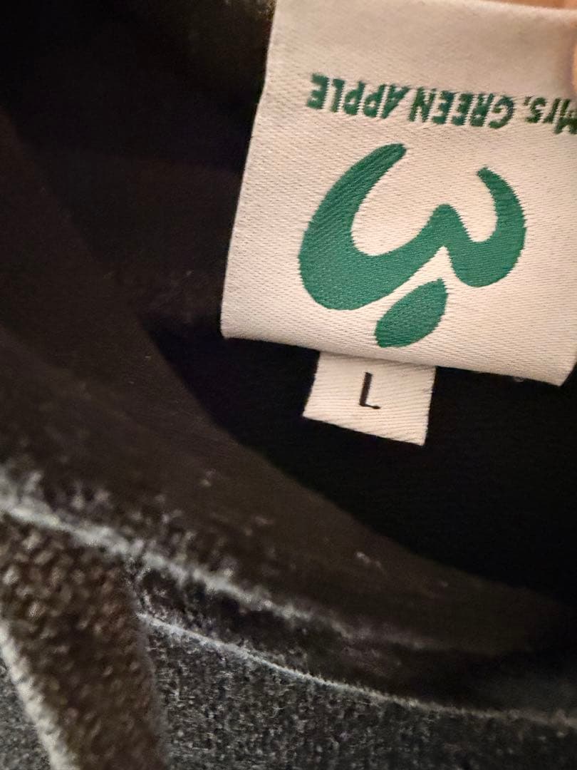 Mrs. GREEN APPLE フーディ Lサイズ