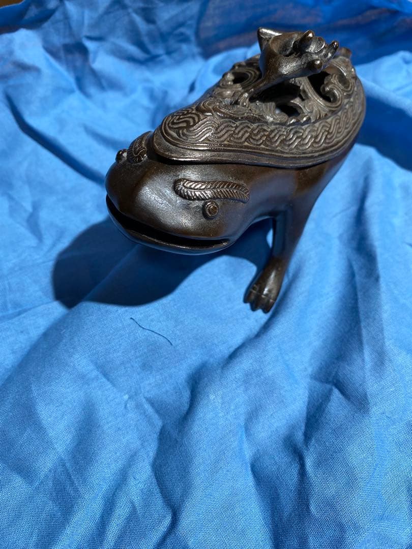 三つ足の蛙　国宝レプリカ