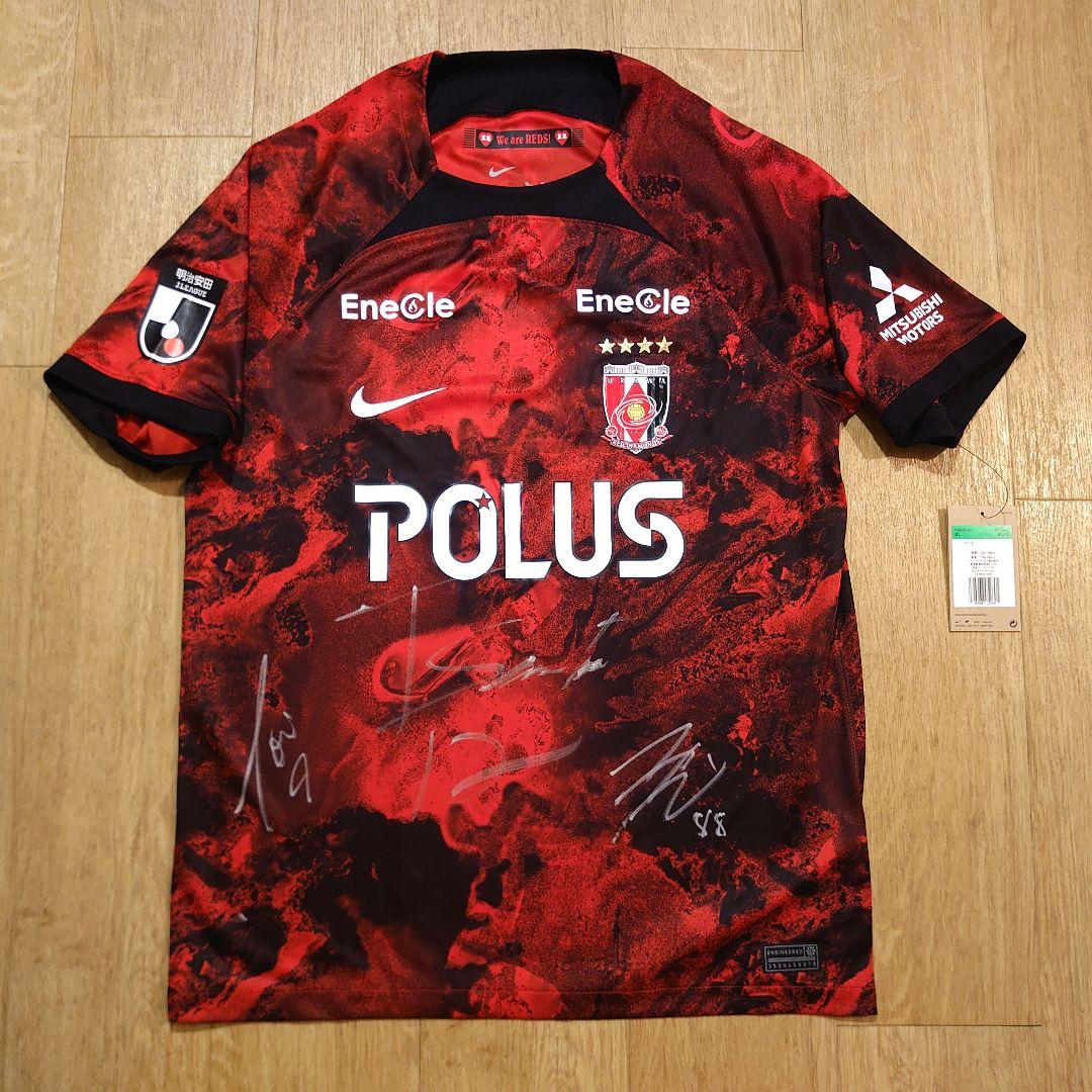 浦和レッズ レプリカユニフォーム サンタナ選手・石原選手・長沼選手サイン入り