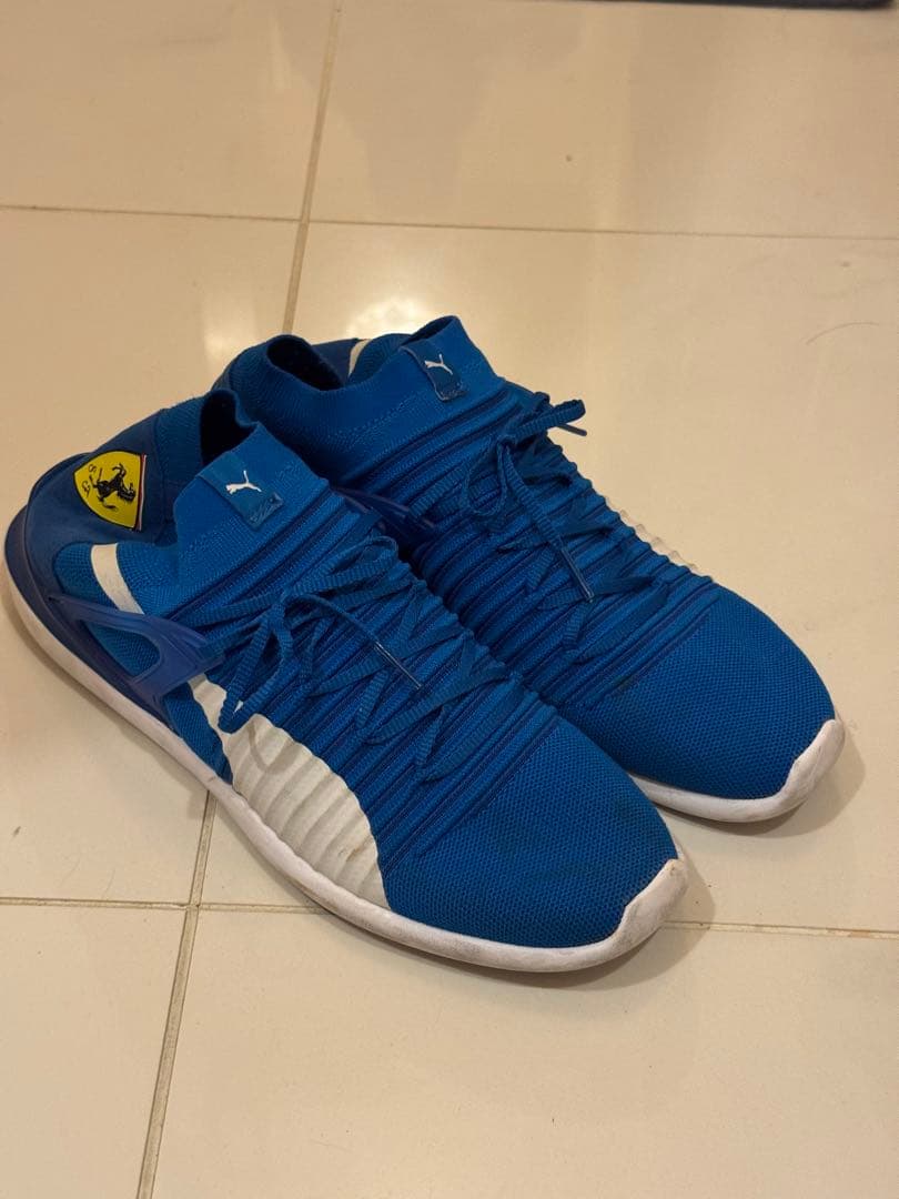 Puma サッカーシューズ 青 フェラーリロゴ