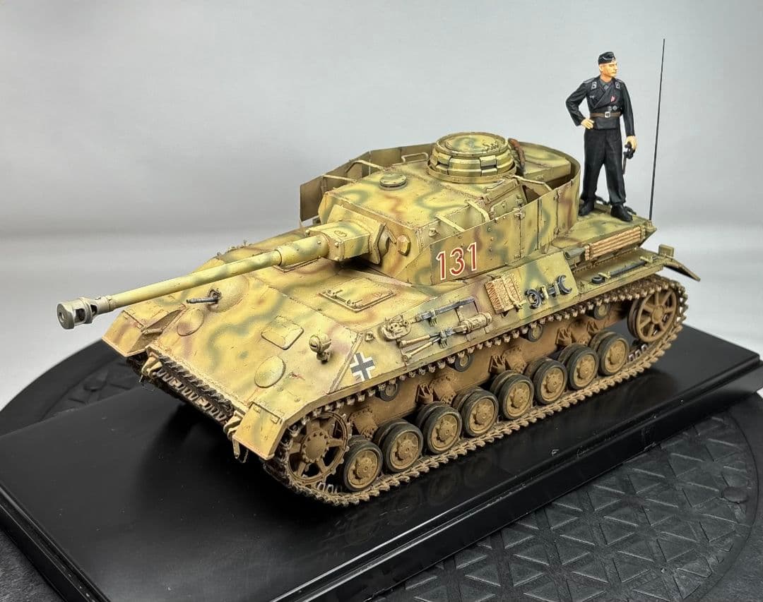 【完成品】アミュージングホビー 1/35 Ⅳ号戦車 クルップ計画型