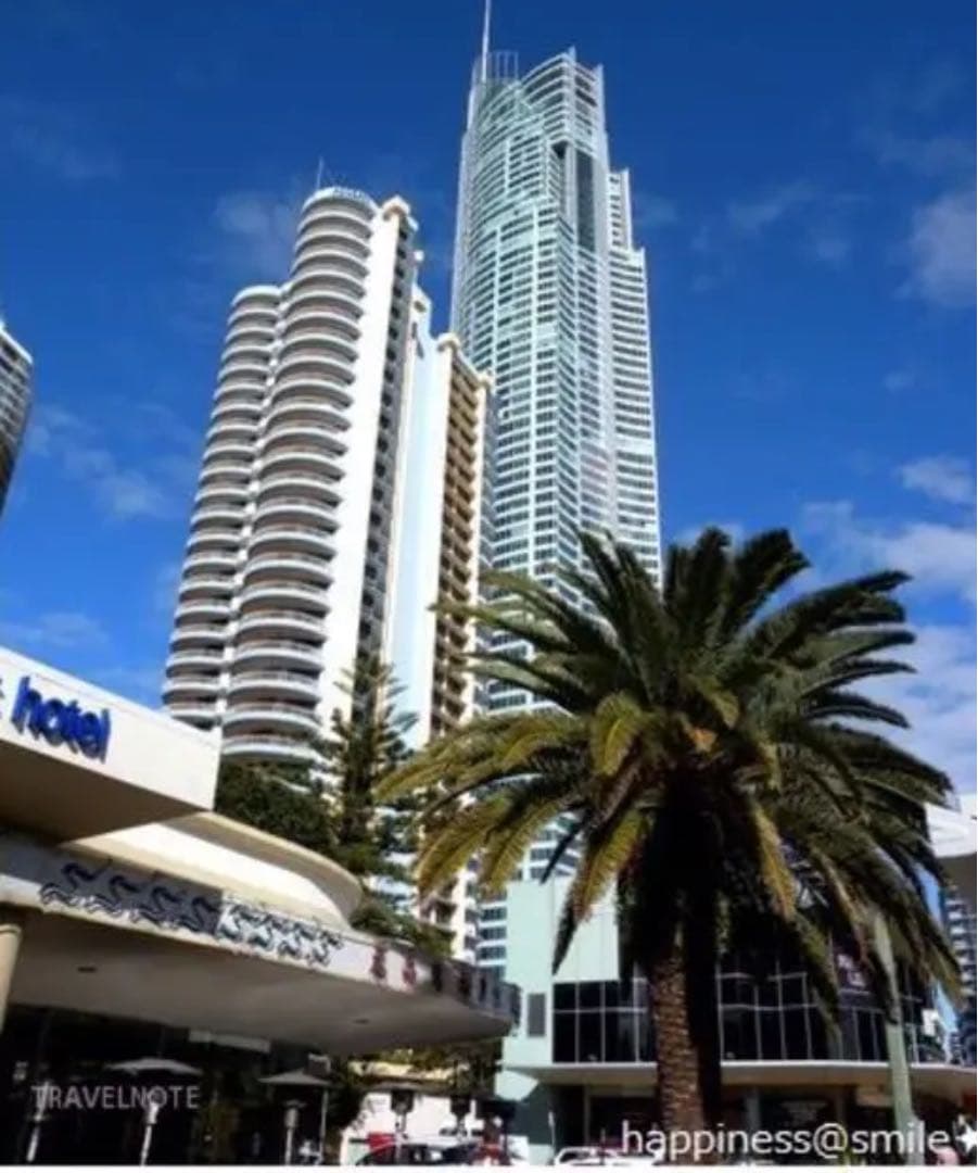 超高層　レジデンスQ１　タワー　ゴールドコースト　サファイアクリスタル　オブジェ