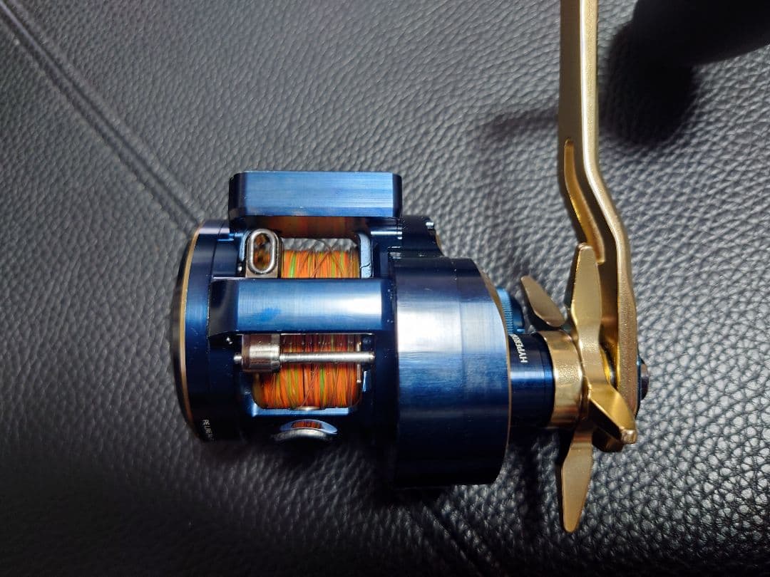 美品DAIWAソルティガIC 300HL-SJ