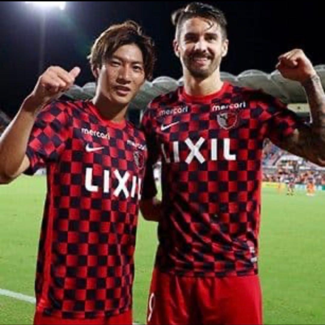 2020年 NIKE プレマッチトップ 鹿島アントラーズ