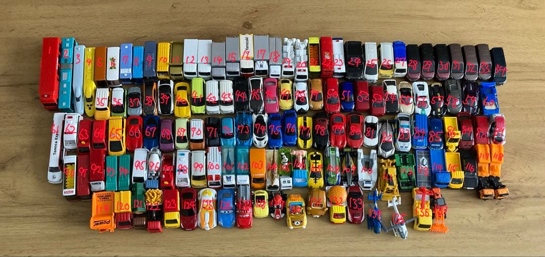 トミカ　大量　137台　まとめ売り