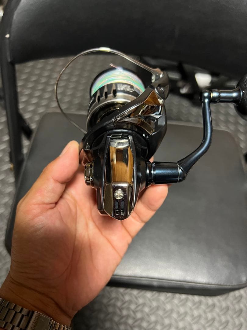 STRADIC SW4000XG スピニングリール