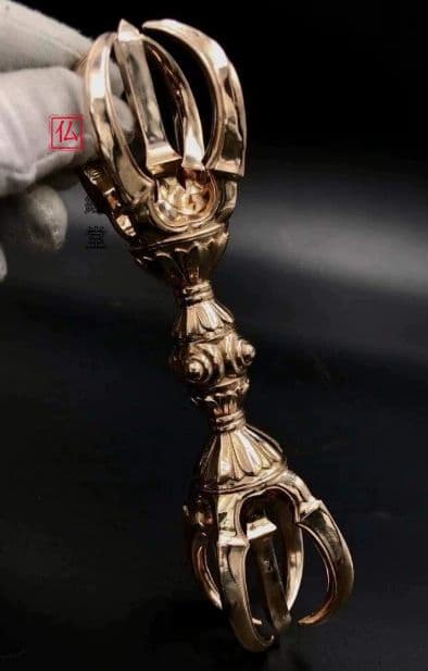 【修縁堂】 真言宗 密教法具 杵を飛ぶ 法器 仏教法具