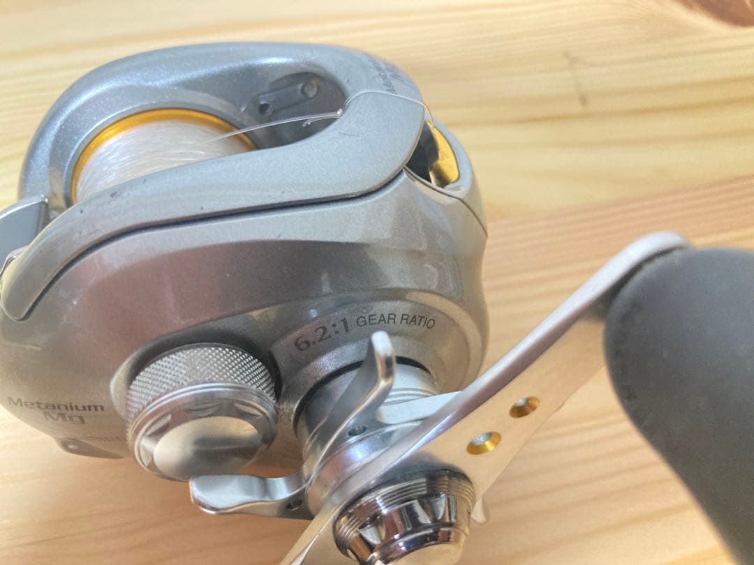 ☆良品 シマノ 07 メタニウム Mg 右ハンドル SHIMANO ベイトリール