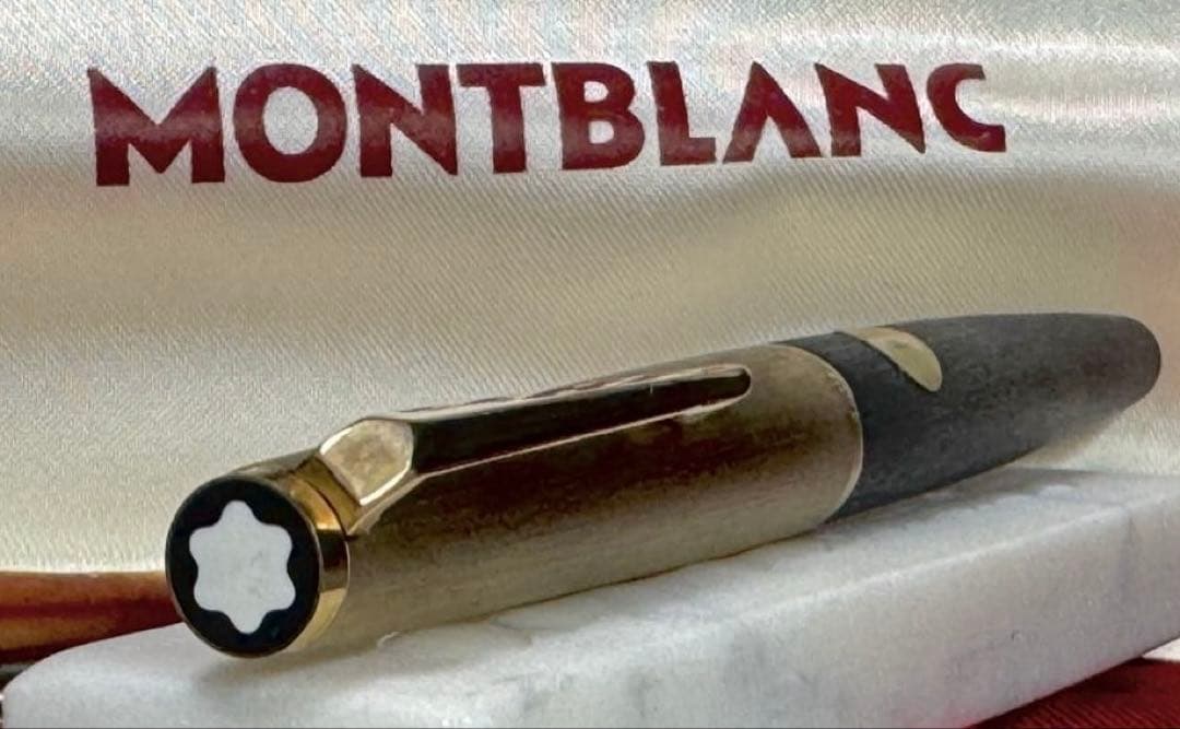 【新品未使用】モンブランNo224 万年筆（高級ケース付き）