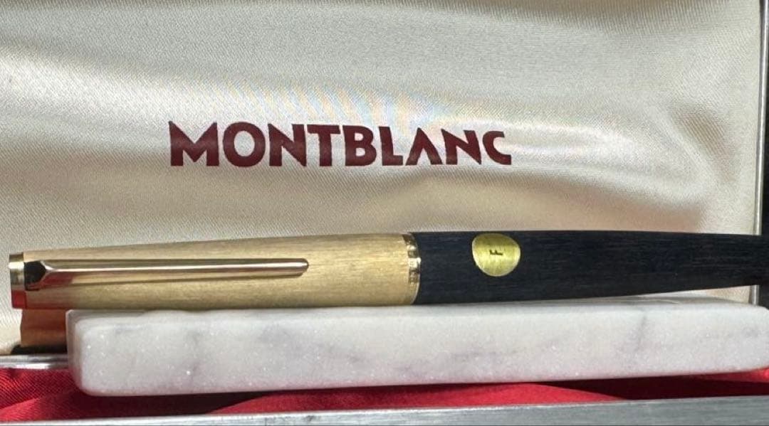【新品未使用】モンブランNo224 万年筆（高級ケース付き）