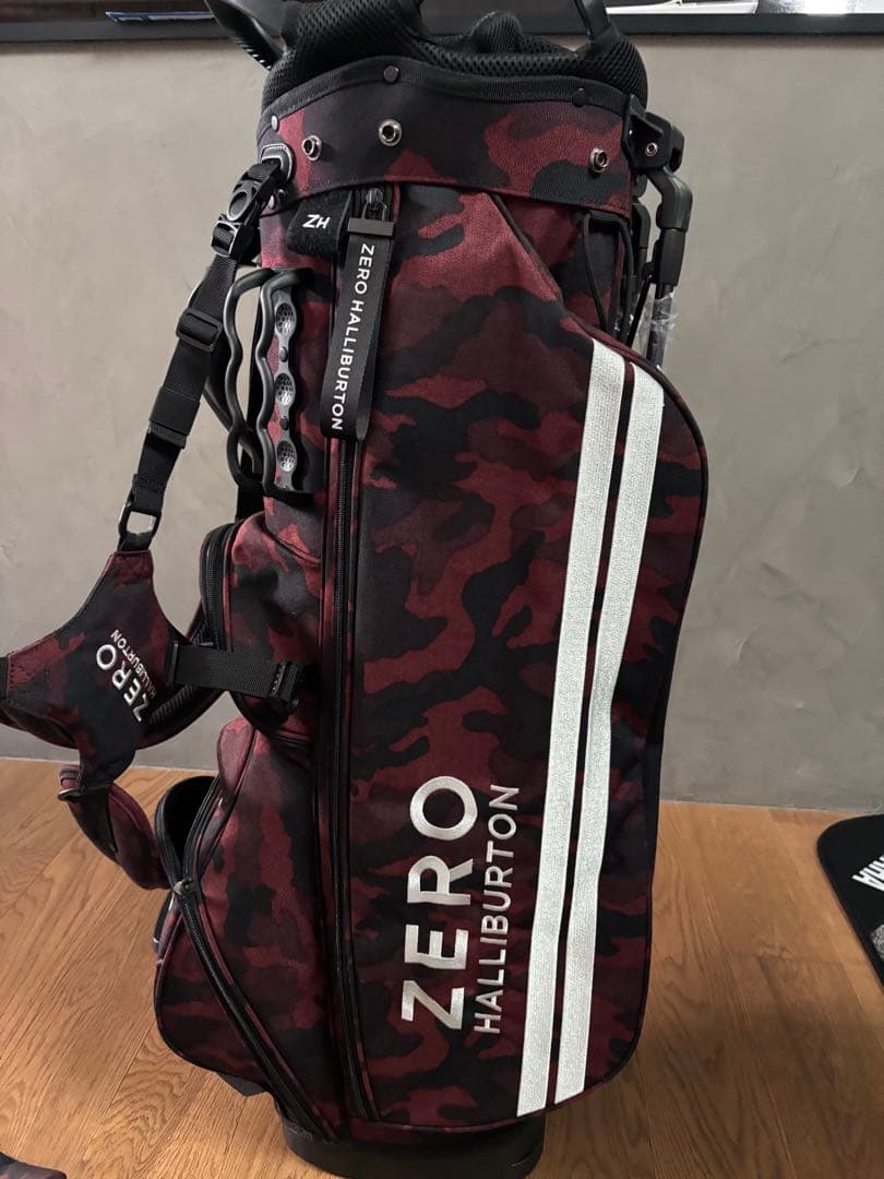 ZERO HALLIBURTON スタンドキャディーバック