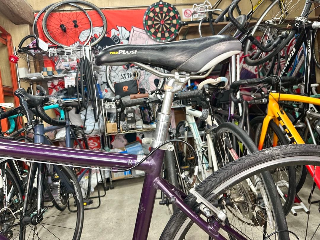 エスケープR3 基本分解発送送料無料！近県の方完成車直接配送等ご相談ください！