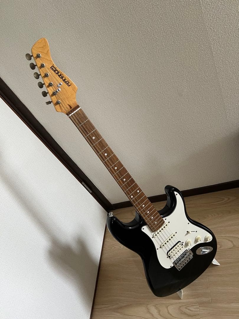 FERNANDES LE-1Z ストラトキャスタータイプ