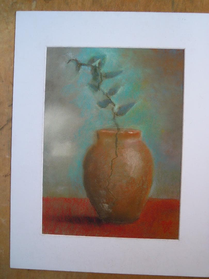 ひび割れた花ビン