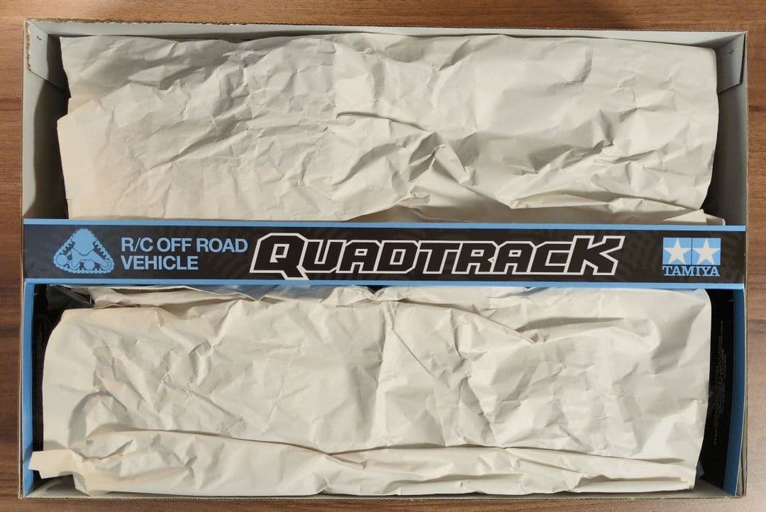 【未開封、未組立】タミヤ 1/10RC ランドフリーダー クワッドトラック