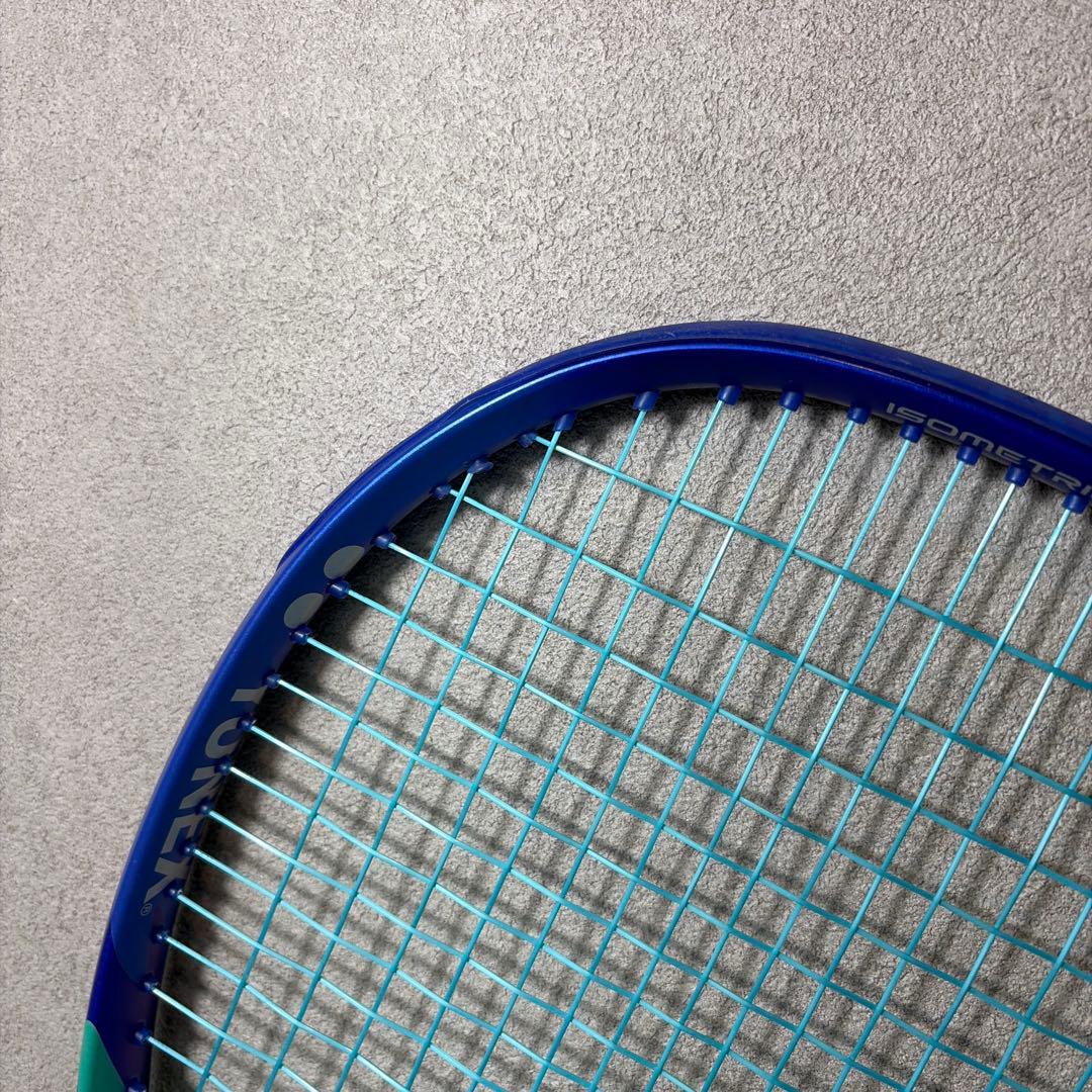 【美品】YONEX ヨネックス EZONE 100 TURE G2