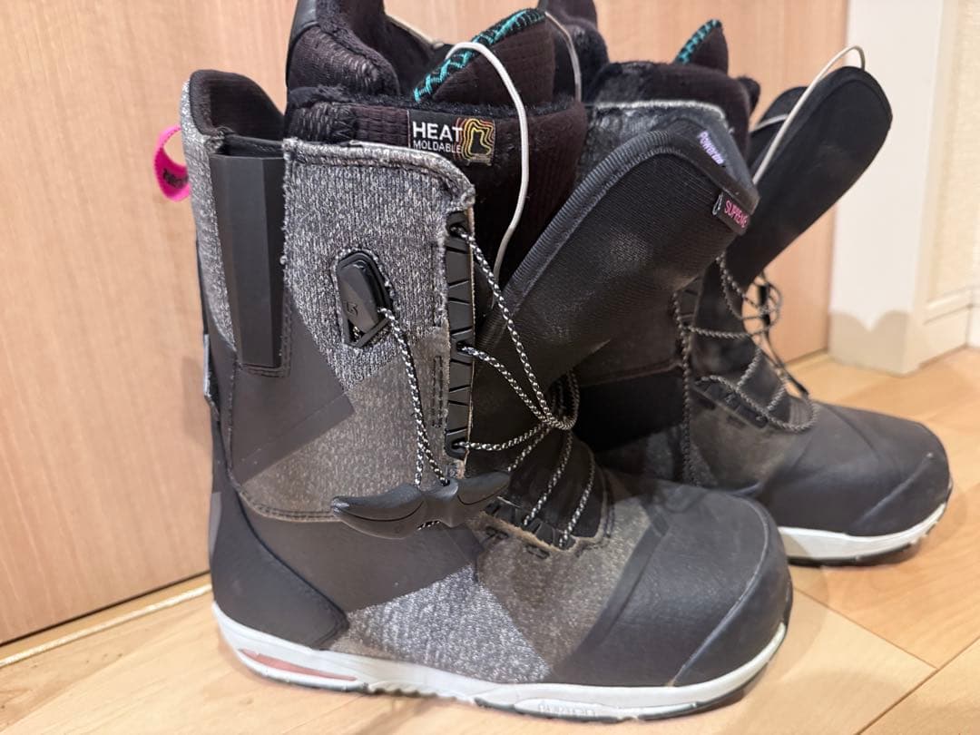 Burton LIFE WF ブラック/グレー スノーボードブーツ(女性用)