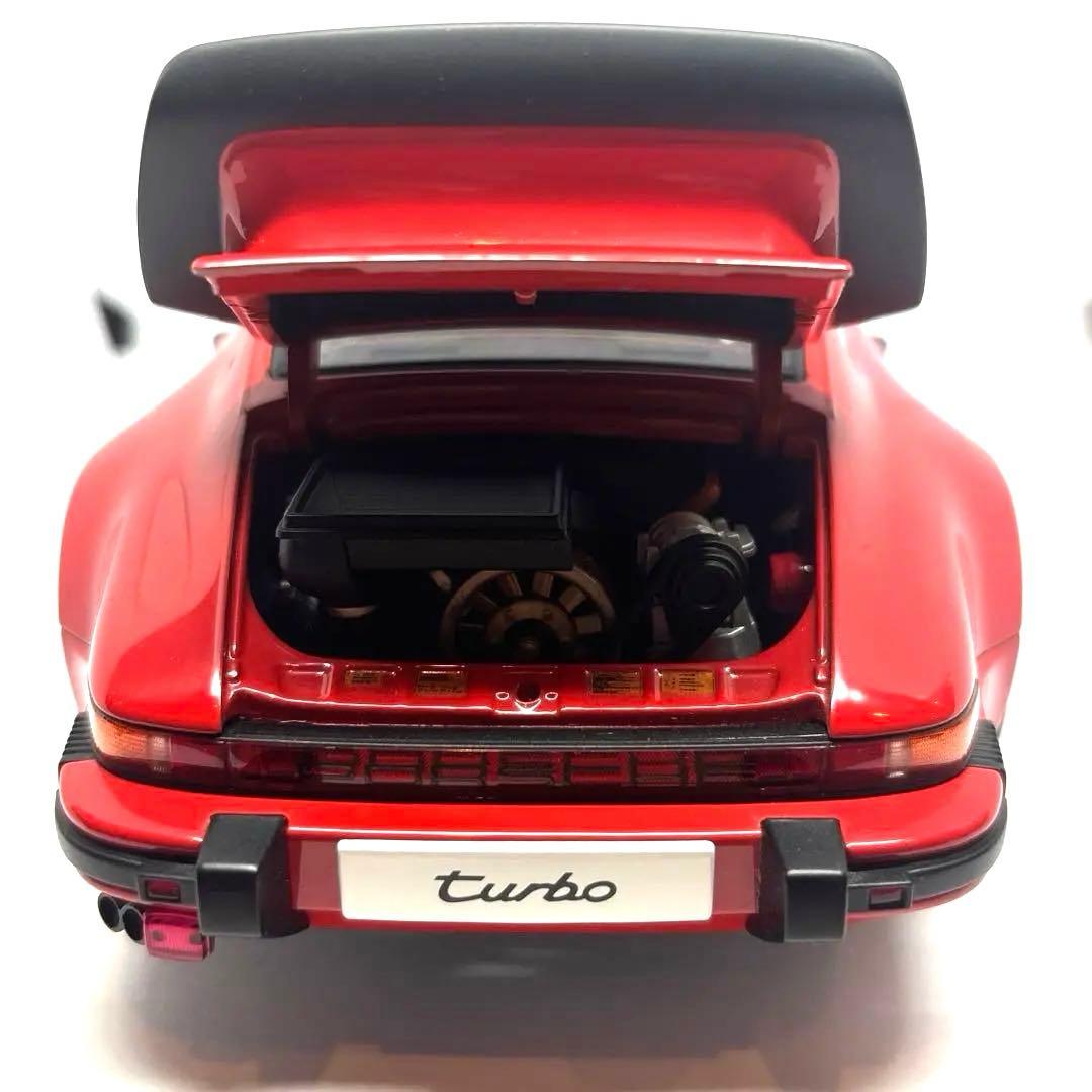 オートアート　ポルシェ911ターボ　930 AUTOart 1/18