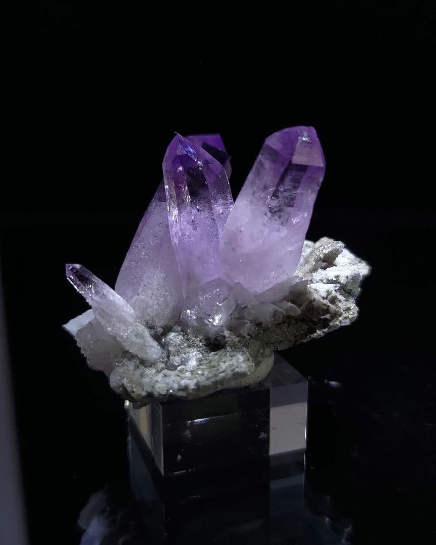 ベラクルスアメジスト 鉱石 鉱物 ミネラル 標本 原石 母岩付き ③