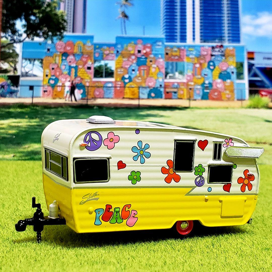 グリーンライト　キャンピングトレーラー　可愛い　幸せの黄色いトレーラー♪