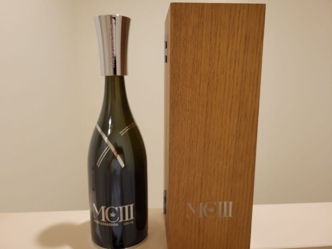モエ　シャンドンMC3木箱入り空瓶