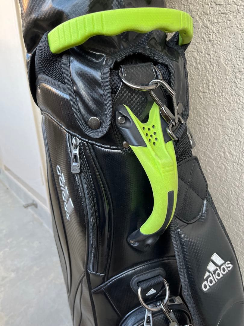 稀少品！アディダス adidas キャディバッグ 軽量　2016年　AWS29