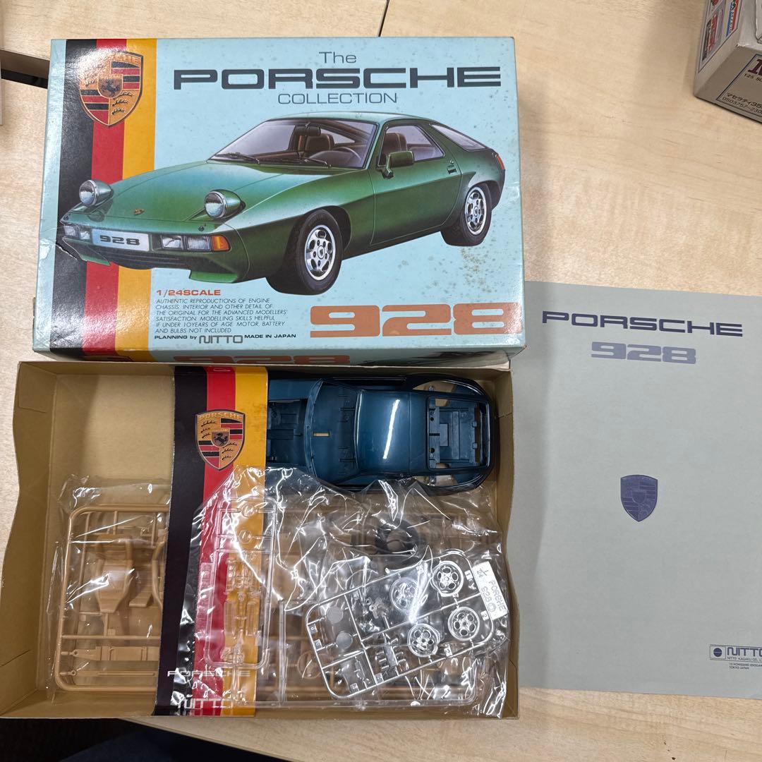 22 ハセガワ　タミヤ　アオシマ　マルイ　16台