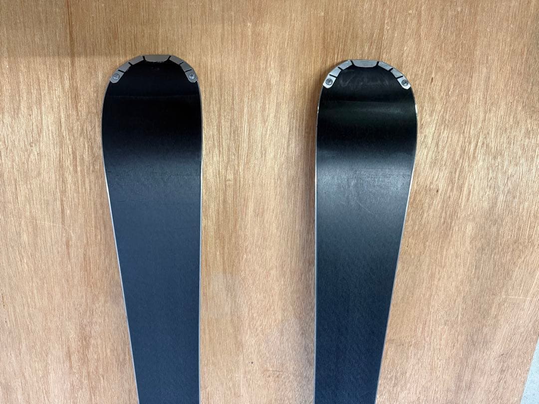 SALOMON カービングスキー4点セット 板・ビンディング・ブーツ・ストック