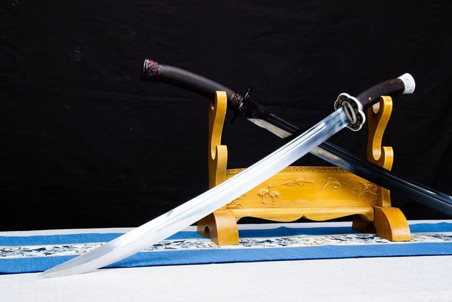 古兵器  武具　刀装具　日本刀　模造刀   居合刀 清刀 1本