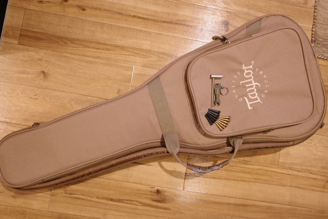 TAYLOR Baby Mahogany BT2美品