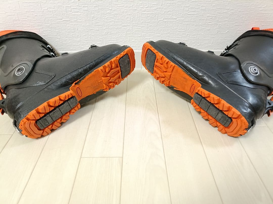 スキー ATOMICE HAWX 130 ULTRA XTD