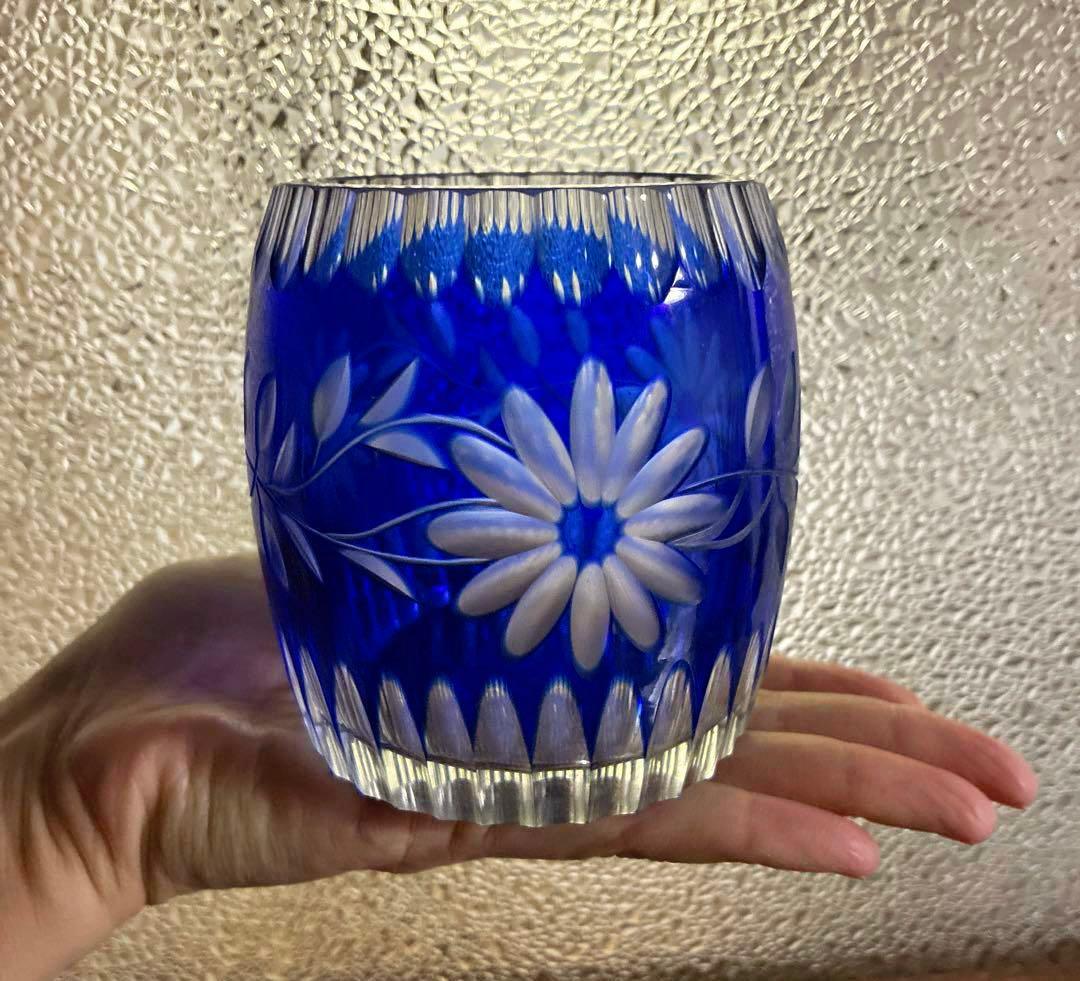 骨董　時代ガラス　青被せ切子　俵型洋花カット　希少ウランガラス　飴屋瓶　菓子瓶