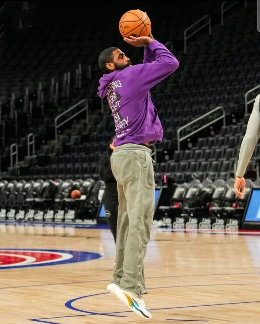 海外限定Kyrie1 バスケットボールシューズ US9.5／27cm