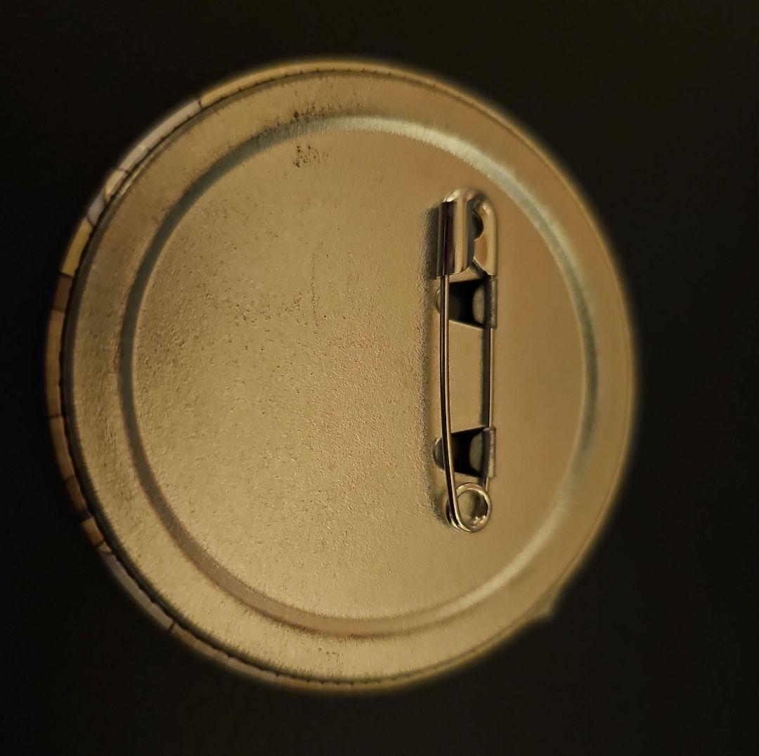 エトラちゃんは見た 3周年缶バッジ