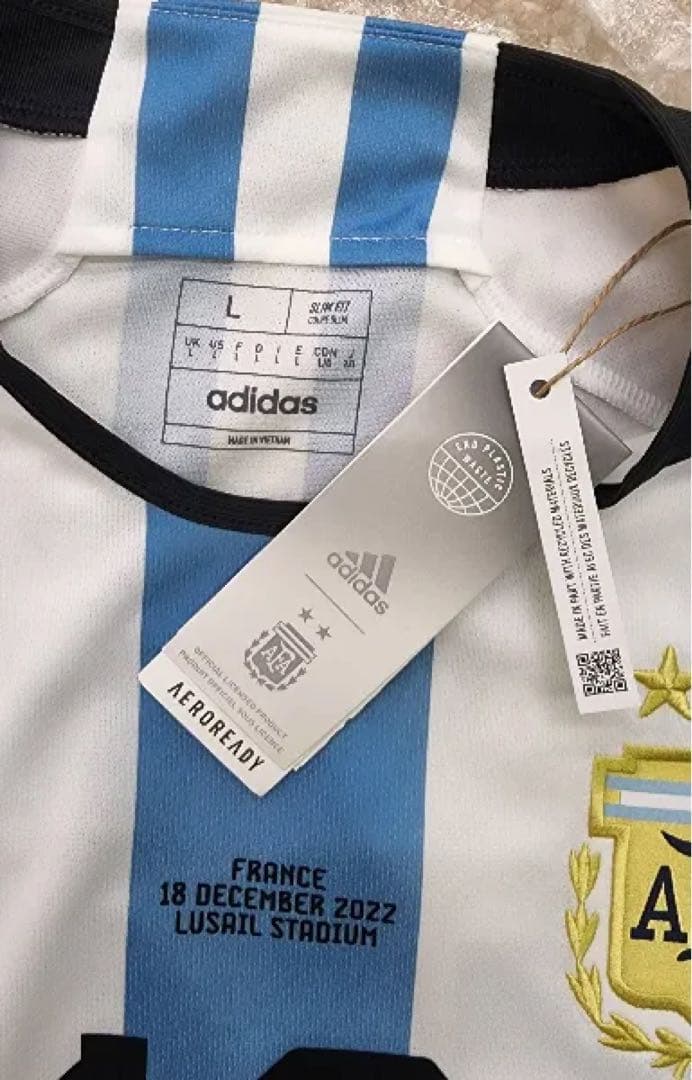 アルゼンチン代表２０２２W杯決勝　マッチデイ付き＆ W杯パッチ付き メッシ＃１０
