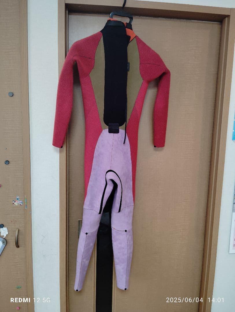 【holly】細身キッズセミドライオーダーウェットスーツ145cmー155cm