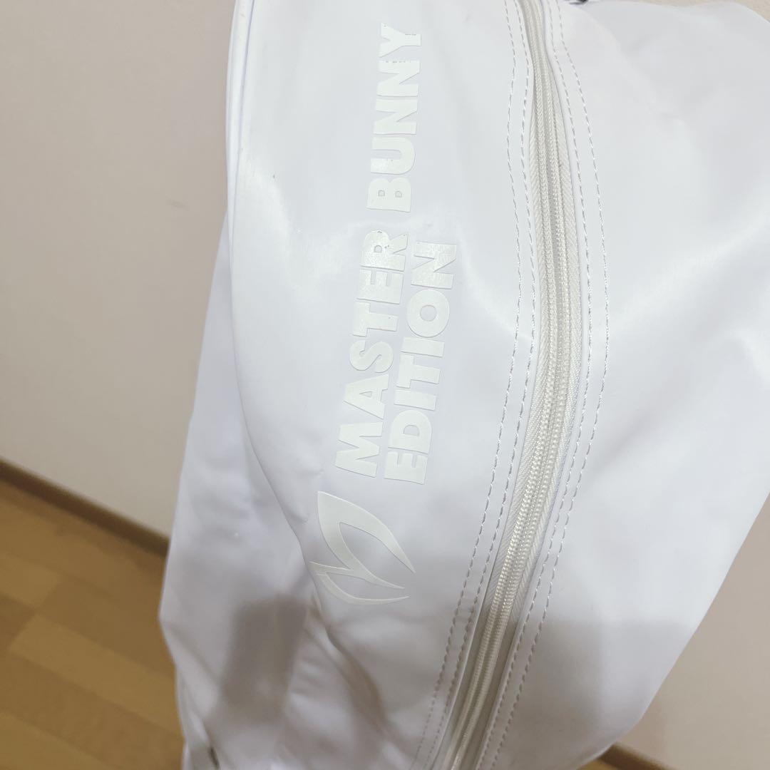 K252 MASTERBUNNY スタンド式キャディバッグ ホワイト