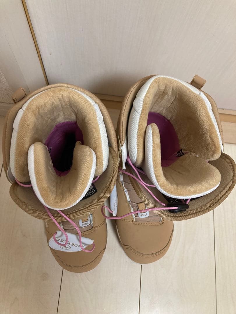 チャッキー Nidecker レディース スノーボードブーツ 23.5cm